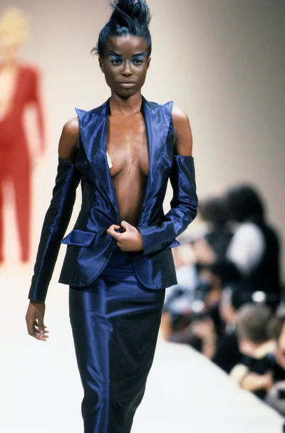 Look 10